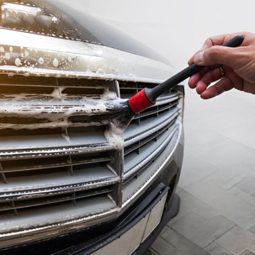 car-detailing-brushes-precision-dusting
