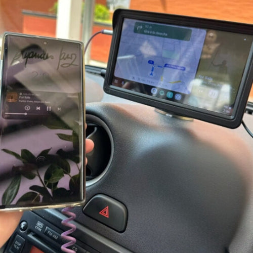 car-play-screen-universal-connected