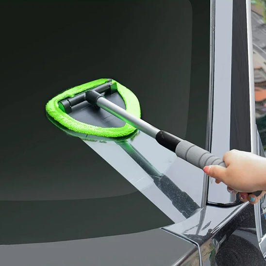 cleaning-brush-reach-tough-corners-windscreen