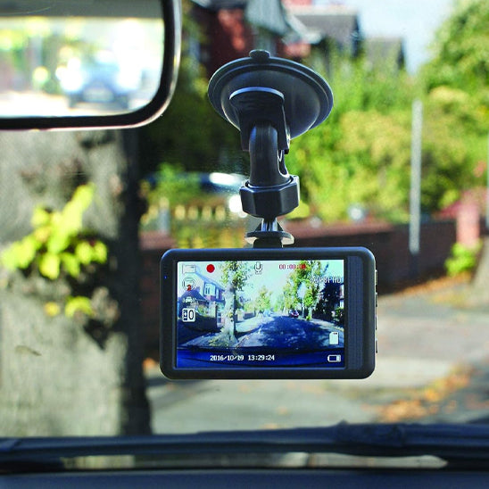 dash-cam-front-and-rear-document-dangerous-behaviour